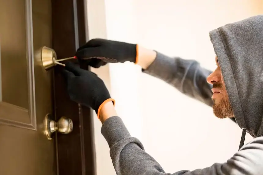 Police probe early morning break-ins