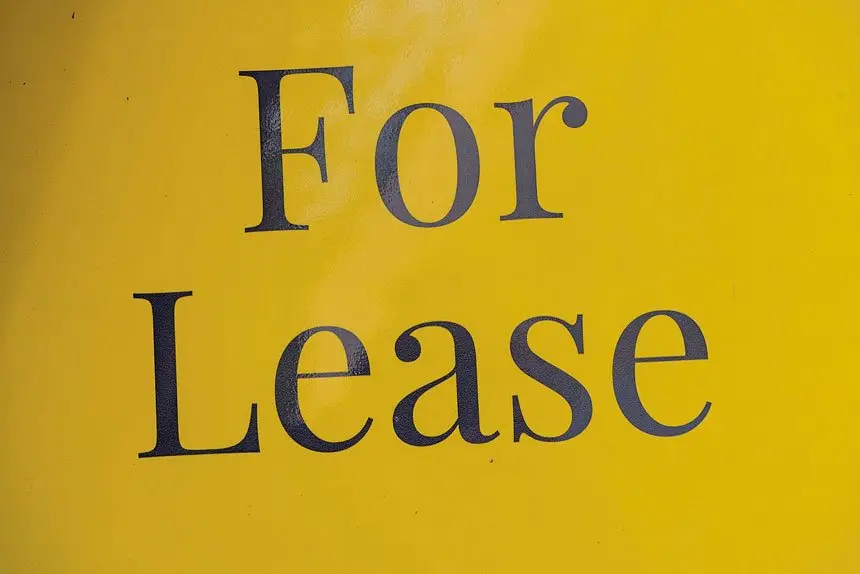 HIP POCKET PAIN: Households are cutting back on discretionary spending as rents spike. Photo: AAP Image/Flavio Brancaleone