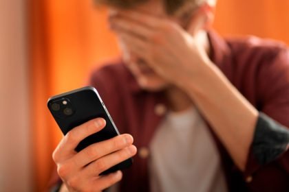 Warning to watch out for text scams