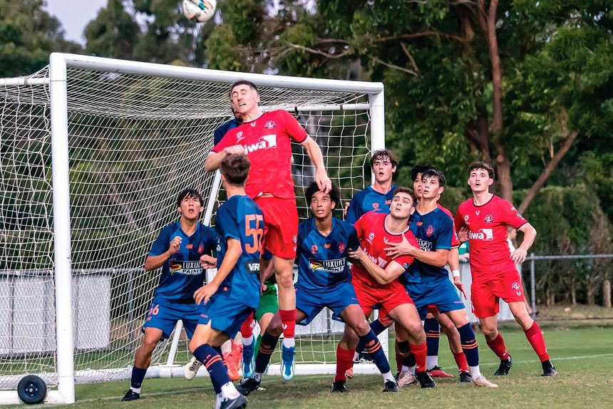 The Red Devils rose to new heights to beat the Roar.