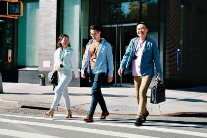 Private sector wage growth lagged behind public sector pay for the first time since 2020.