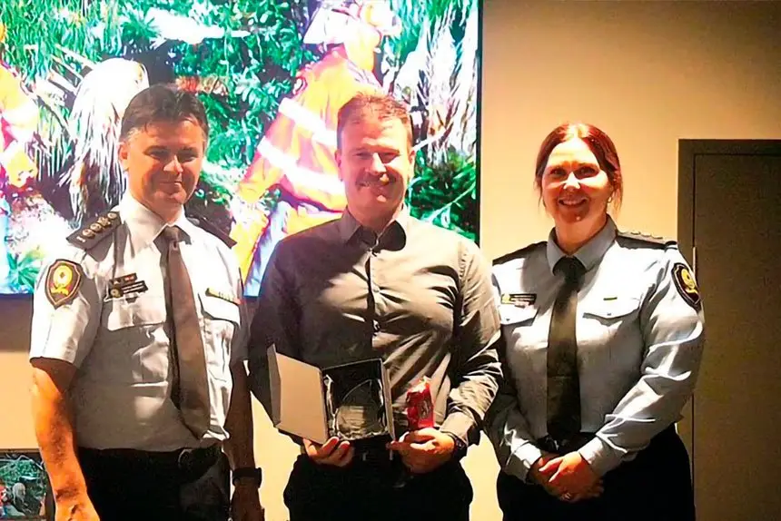 QSES Brisbane regional director Rick Murdoch, Redland City SES Unit Team Leader of the Year Steve Hayes, and QSES Brisbane Area Controller,Benay Patterson