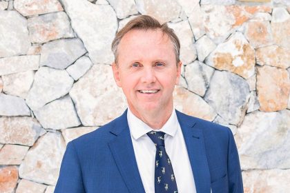 Redlands boasts a diverse range of attractions for property buyers, from the beach to urban facilities, and Lee Aston loves it all.