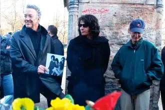 Tom Robbins had a writing epiphany while reviewing a 1967 concert by the Doors. PHOTO: AP PHOTO