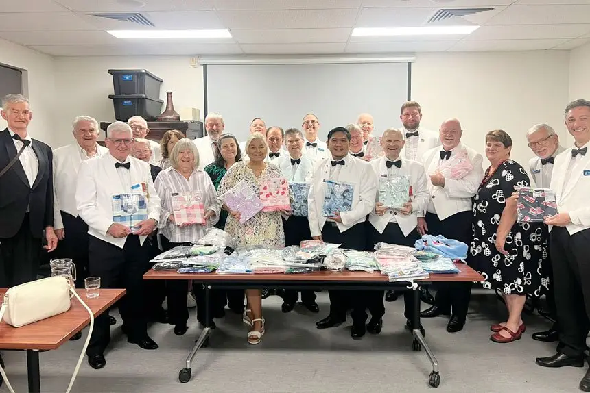 Camp Hill Lodge members with Tracey Wickham, the National Fundraising and Community Engagements Manager from Friends with Dignity, with Randie Piscos and Shane Kelley.