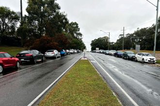 LIMITED CHOICE: Cars banked up along Wellington St near Redland Hospital.