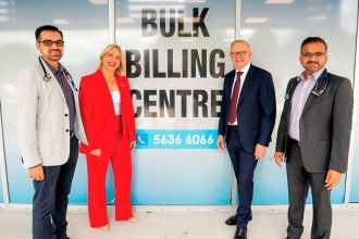 Prime Minister Anthony Albanese and Member for Bonner Kara Cook announce an Urgent Care Clinic for Bonner during the election campaign.