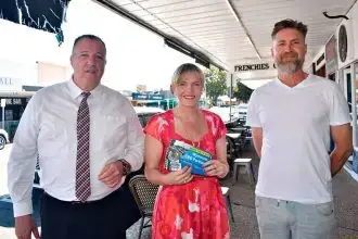 SHARING IDEAS: Wynnum businessmen Kevin Stewart (left) and Brendan Gabbett with Cr Alex Givney.
