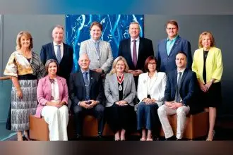 Redland City Council with 10 councillors and a mayor.