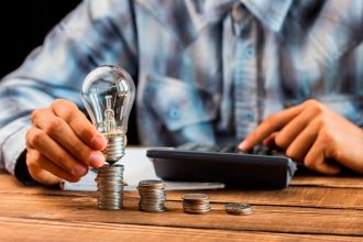 Five Smart Money Moves to End 2025 Strong