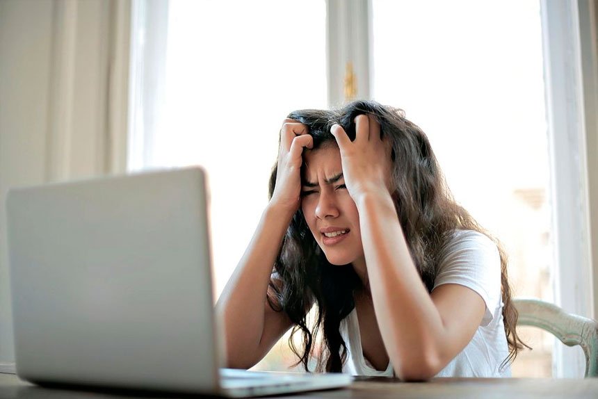 A single misleading review, as in this example, can spread quickly across search engines and social media, affecting customer trust and sales.