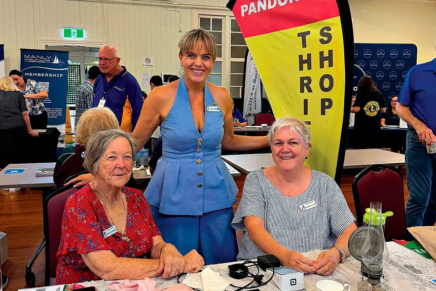 GREAT TURNOUT: Cr Alex Givney with some of the valued volunteers.