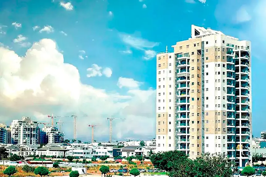 BIG IDEAS: An artist’s impression of what 15 storeys would look like in Wynnum.