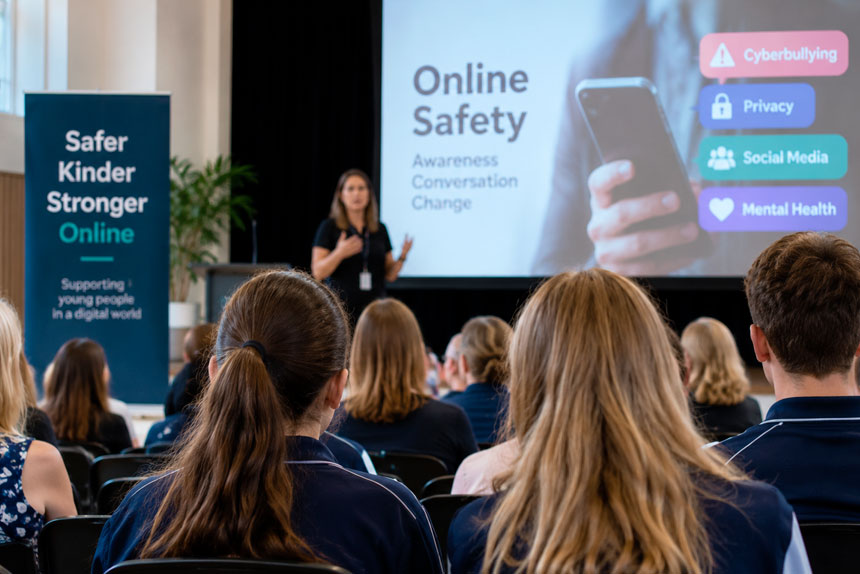 Alex Hills forum to tackle online dangers facing young